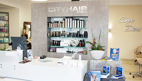 Empfangsbereich des City Hair Studio